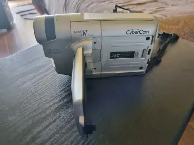 Cámara digital JVC CyberCam - miniatura 1