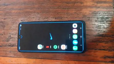 Samsung Smartphone negro - miniatura 2