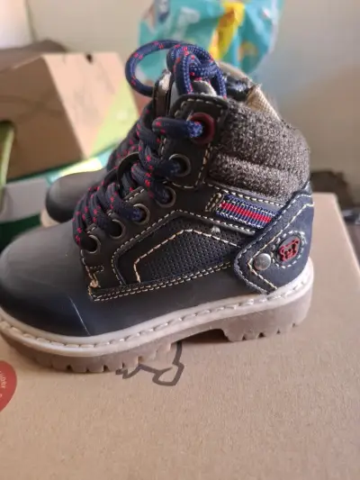 Botines de niño azul con cordones - miniatura 3