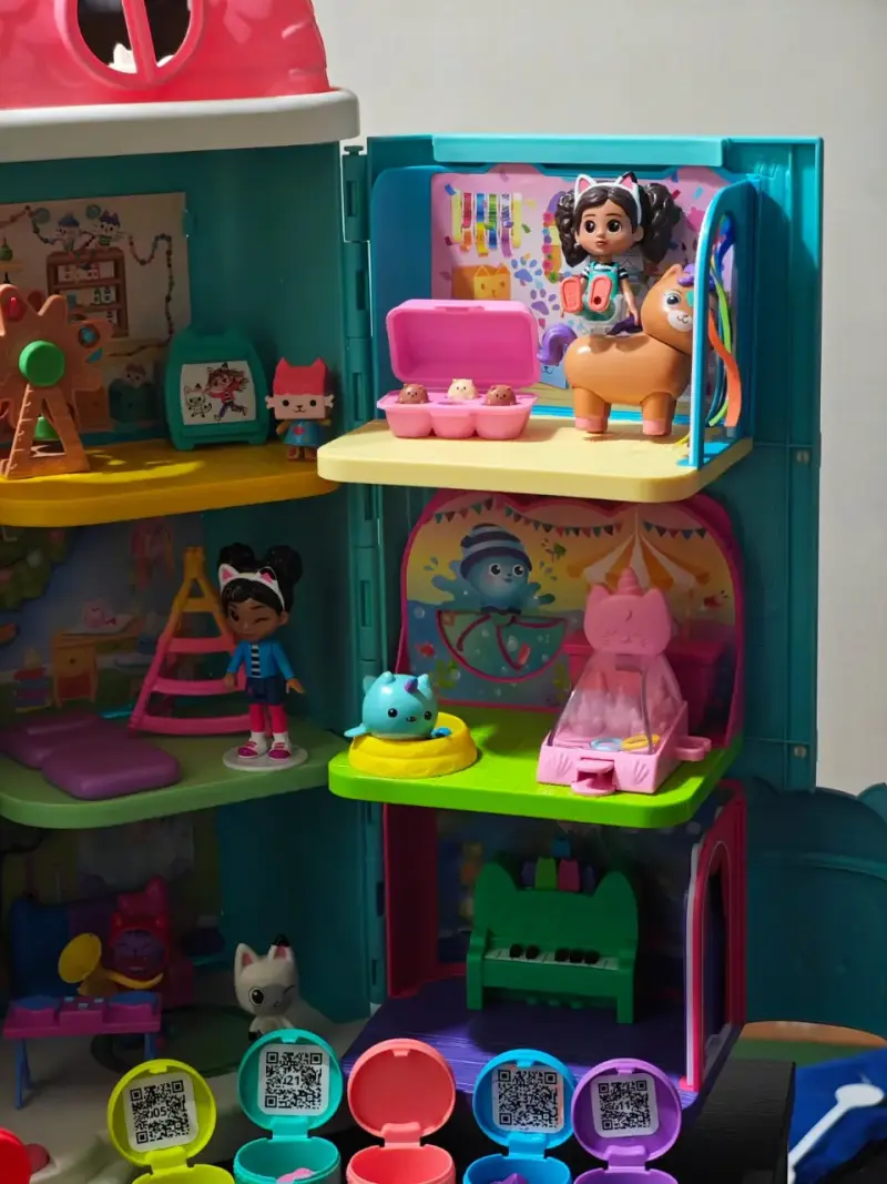 Casa de muñecas de Gabby - 4