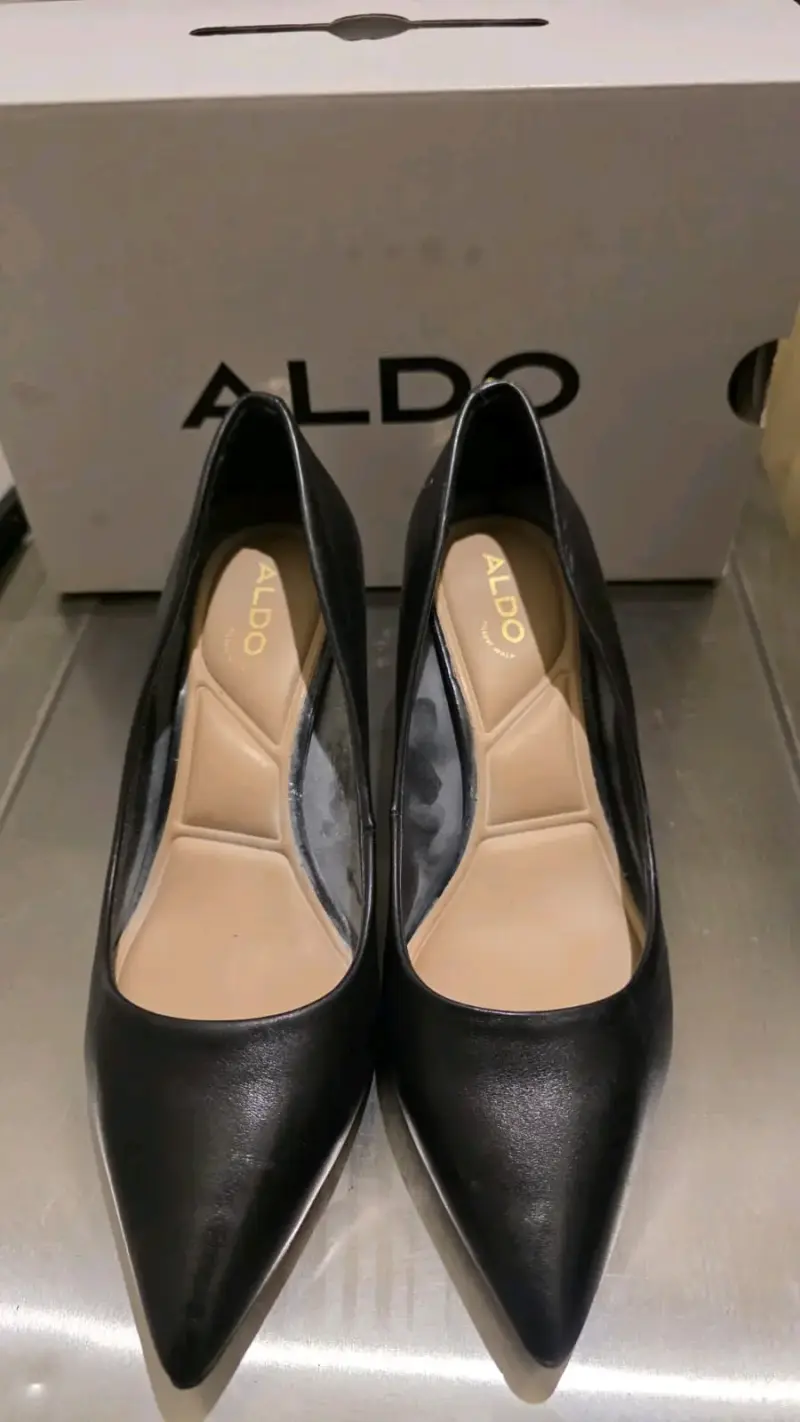 Zapatos de taco alto negros ALDO