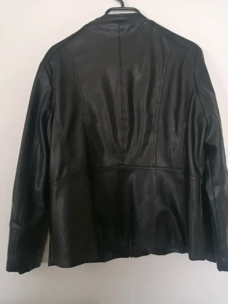Chaqueta de cuero negro - 2