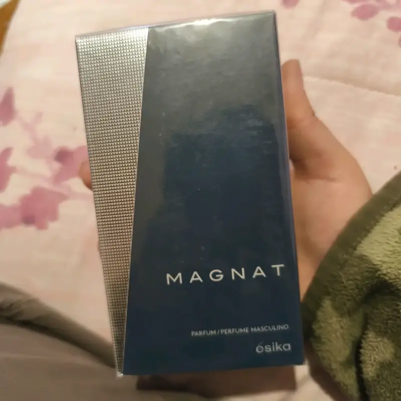 Perfume Masculino Esika Magnat