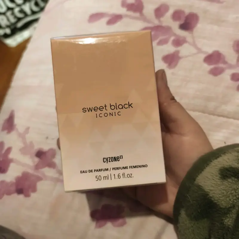 Perfume sweet black iconic