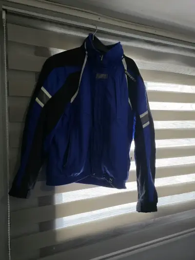 Chaqueta Stryke de Spider, Talla XL, Valor $20.000 - miniatura 4