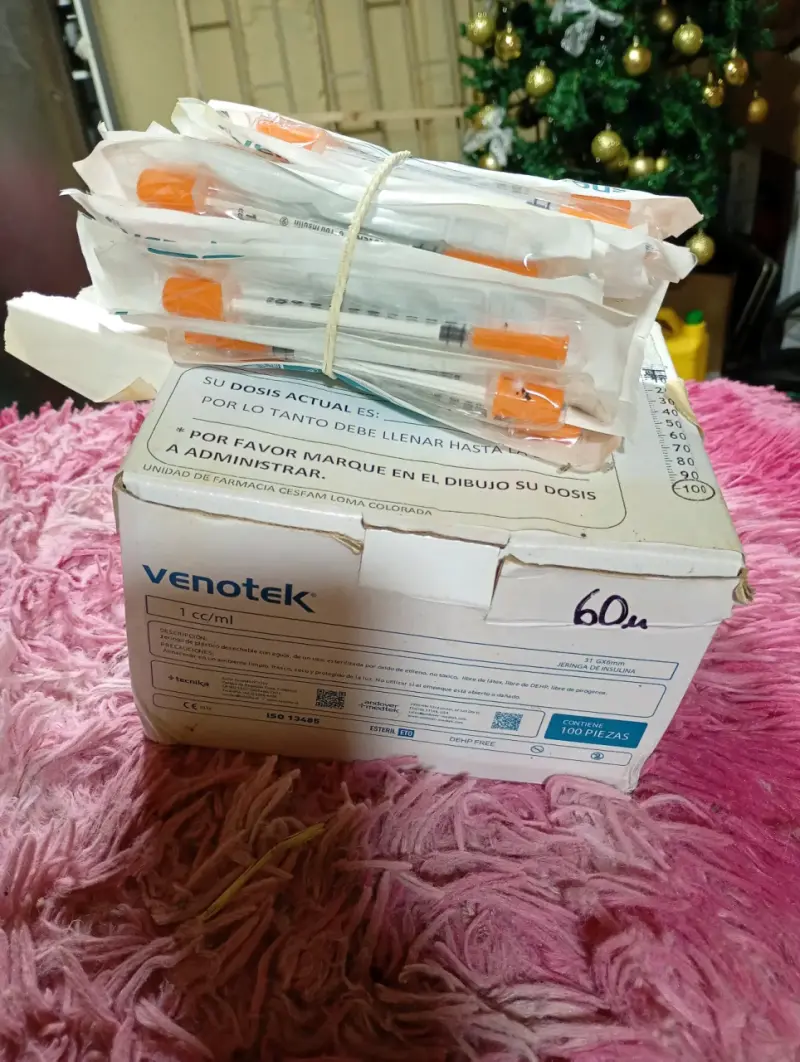 Caja de jeringas Venotek 1cc
