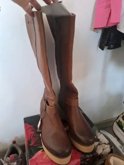Botas altas de cuero marrón Pollini - miniatura 2