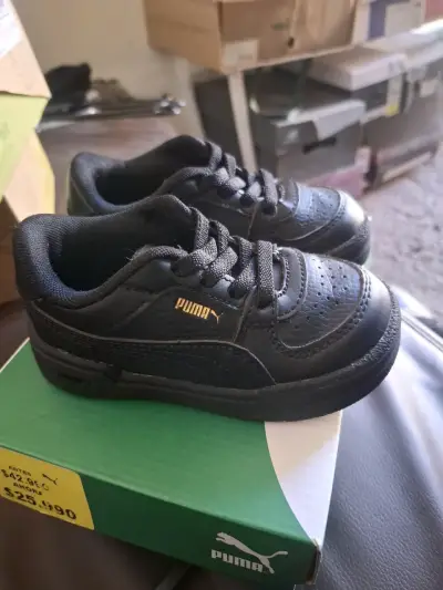 Zapatillas negras Puma para niños - miniatura 1