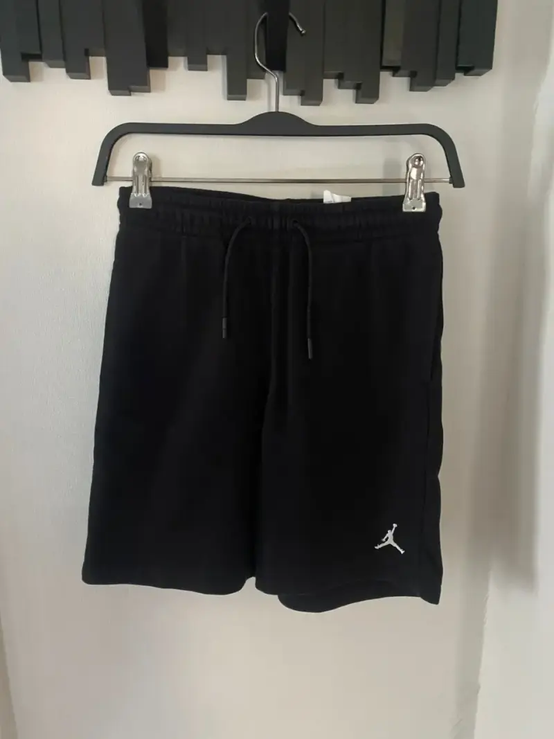 Shorts deportivos JORDAN negro (TALLA: L) - 1