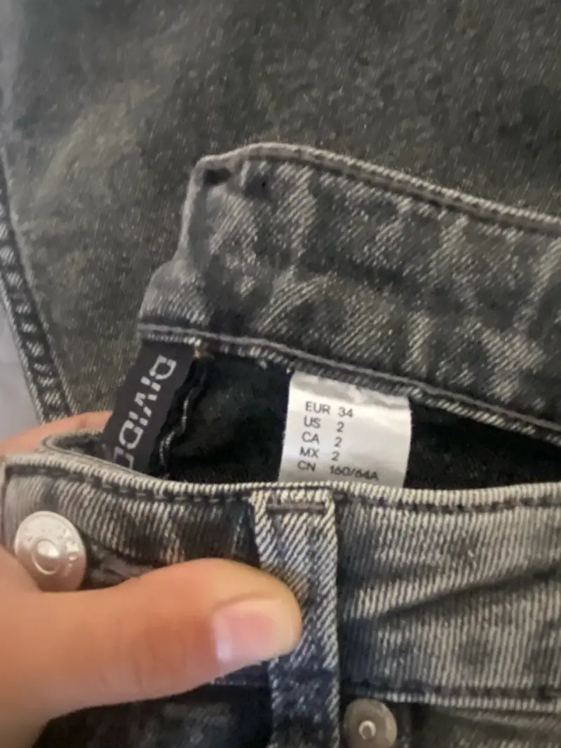 Jeans flared gris oscuro talla EUR 34 - 1