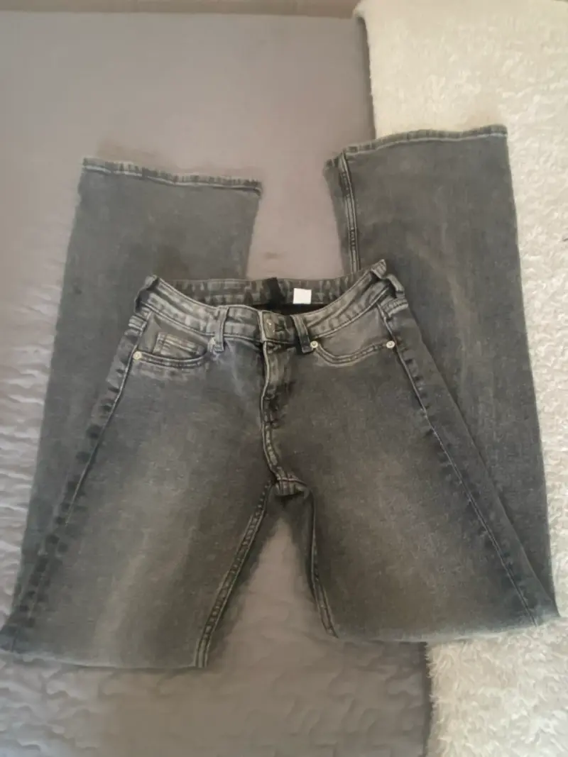 Jeans flared gris oscuro talla EUR 34 - 2