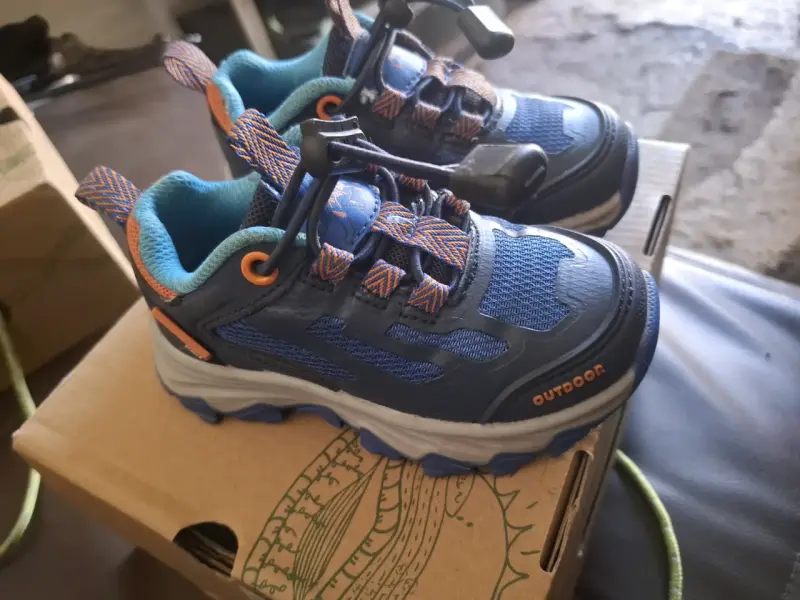 Zapatillas outdoor infantiles azul - 1
