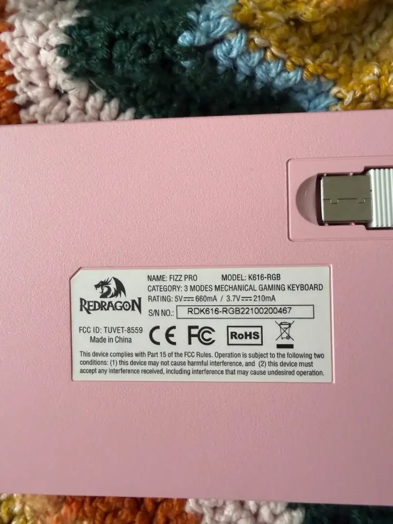 Teclado mecánico rosa y blanco - 3
