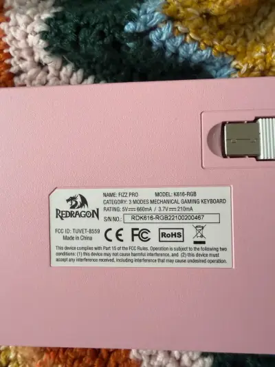 Teclado mecánico rosa y blanco - miniatura 3