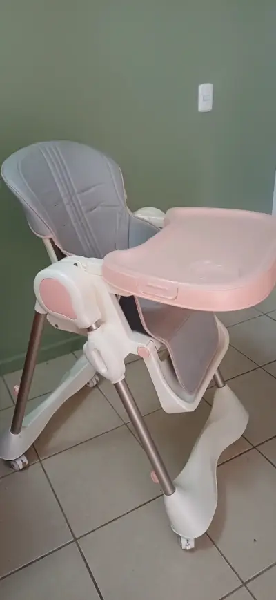 Silla de comer sin el protector rosada - miniatura 4