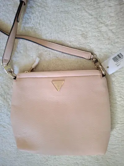 Cartera cruzada Guess rosada - miniatura 3