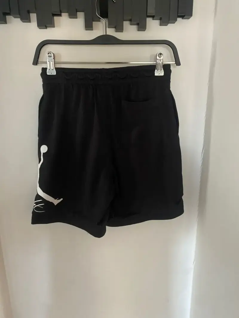 Shorts Deportivos Jordan Negro - 2