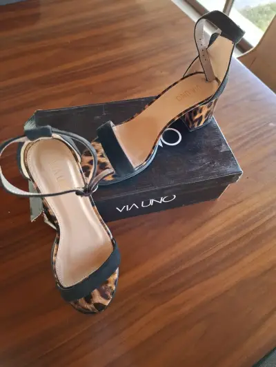 Sandalias Via Uno animal print - miniatura 1