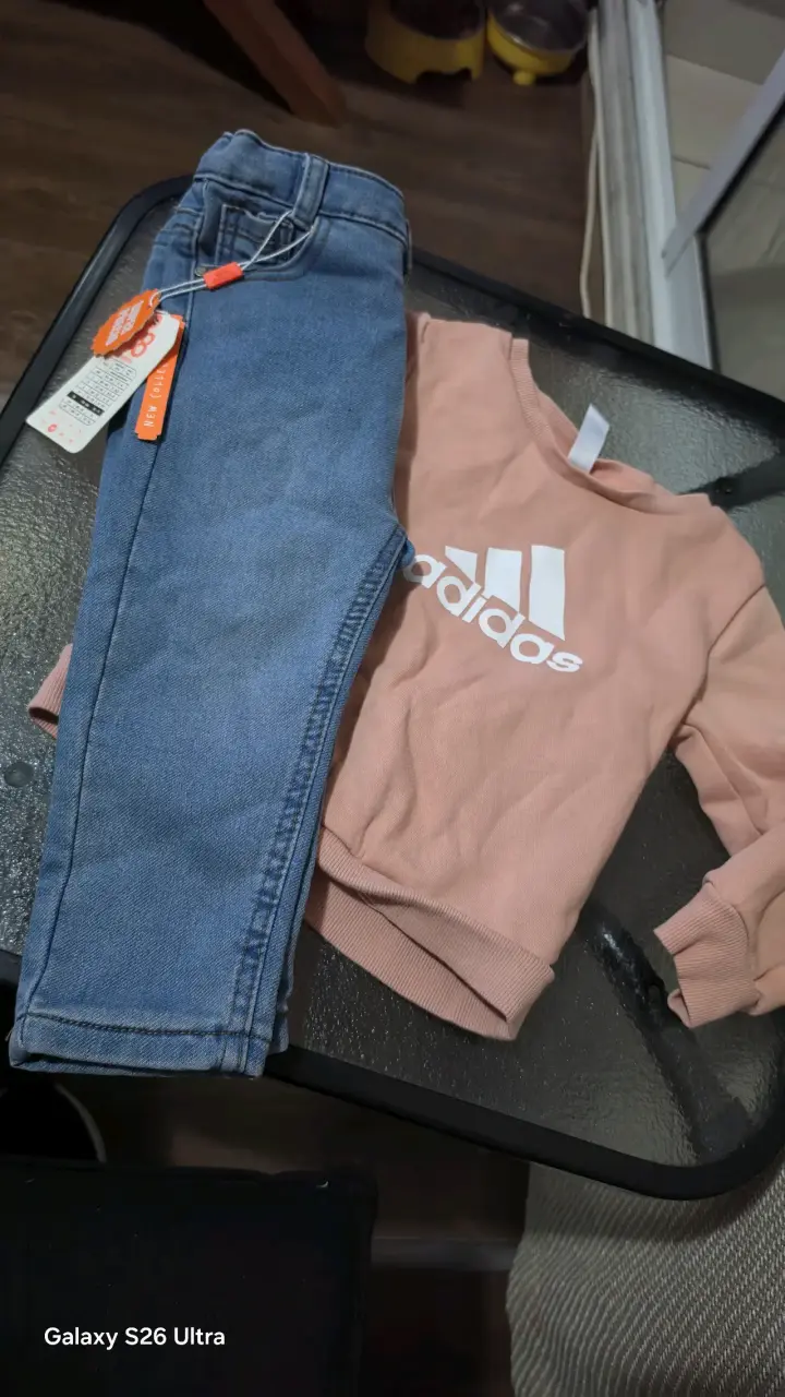 Conjunto de niño Adidas rosa y jeans - 1
