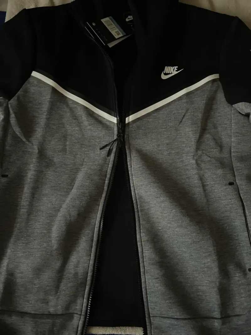 Polerón Nike Tech con capucha - 4