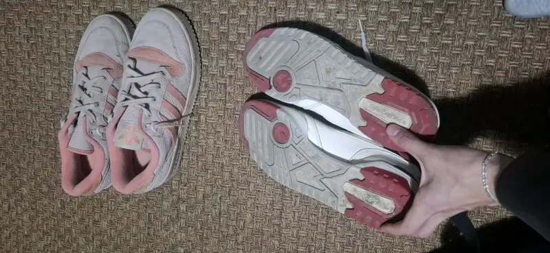 Zapatillas mixtas Adidas y New Balance - 4