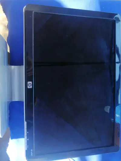 Monitor HP 19 pulgadas - miniatura 1