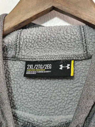 Polerón Under Armour Talla 2XL - miniatura 3