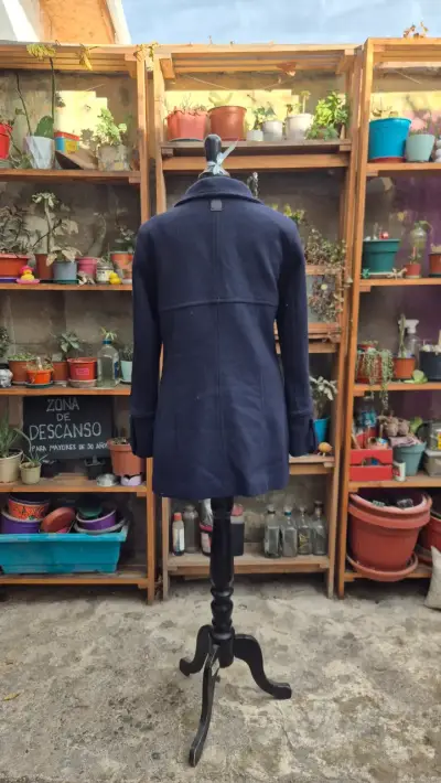 Abrigo azul marino elegante - miniatura 3