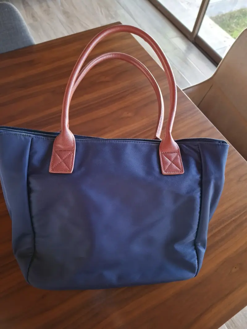 Bolso azul con asas marrones - 2