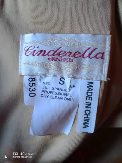 Vestido largo beige elegante - miniatura 3