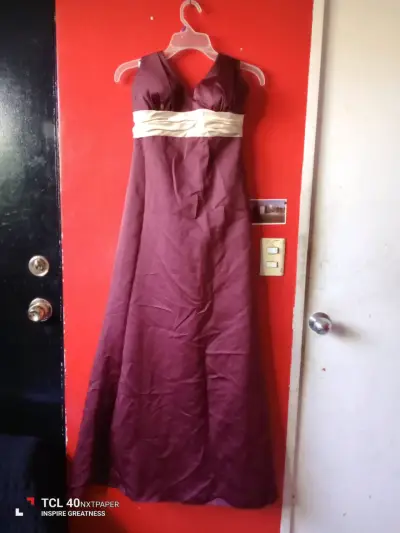 Vestido de fiesta morado elegante - miniatura 1