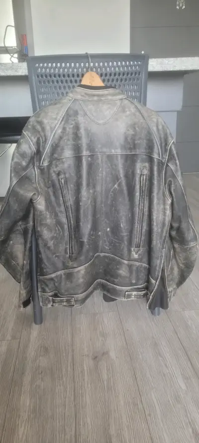 Chaqueta de Motocuero estilo vintage - miniatura 4