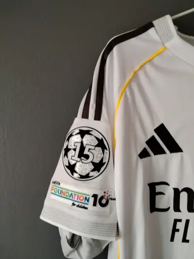 Camiseta blanca oficial Real Madrid - miniatura 5