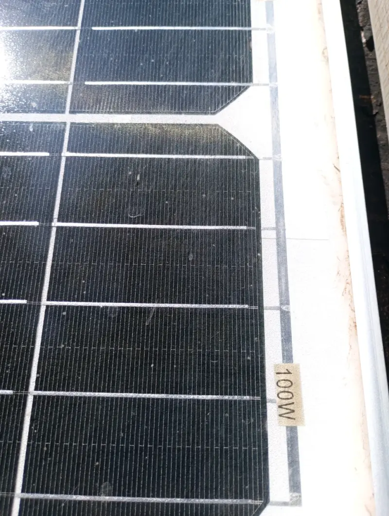Panel solar usado 100 w - 12 v - 3