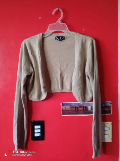 Cárdigan corto beige con brillo - miniatura 1