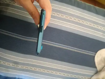 Huawei P30 Lite 128 con pantalla rota - miniatura 3