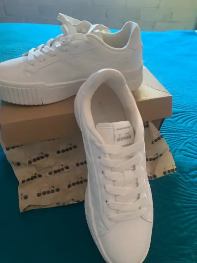 Zapatillas blancas  diadora  mujer - miniatura 3