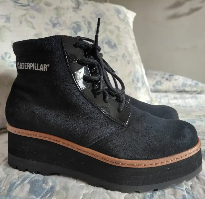 Botines plataforma Caterpillar negros número 39 - 1