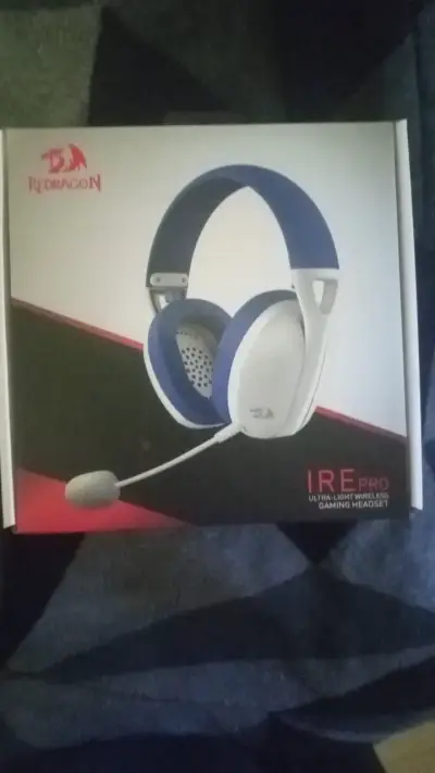 Audífonos Redragon Ire Pro - miniatura 1