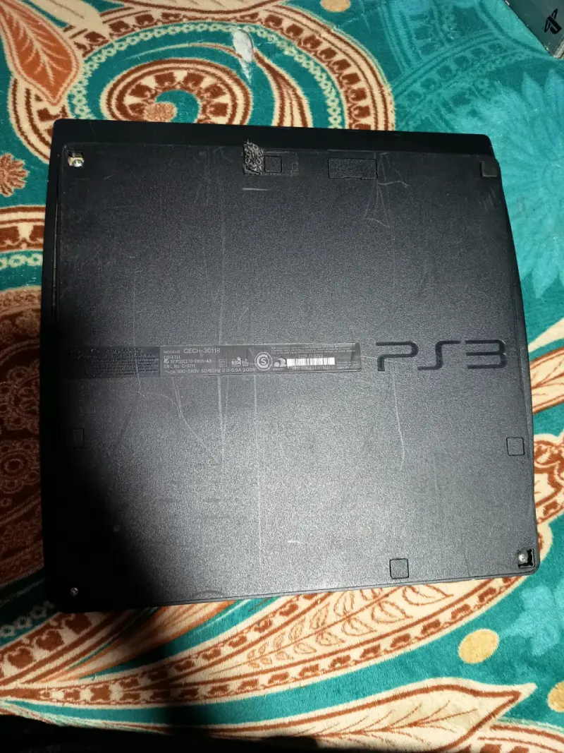 Consola PS3 con juegos y accesorios - 3