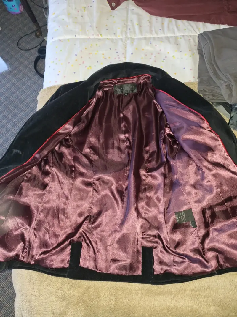 Blazer de terciopelo negro elegante - 3