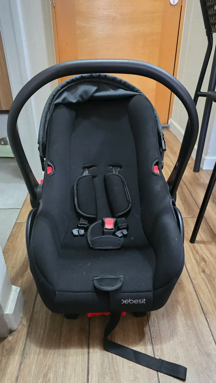 Silla para auto Bebesit negra