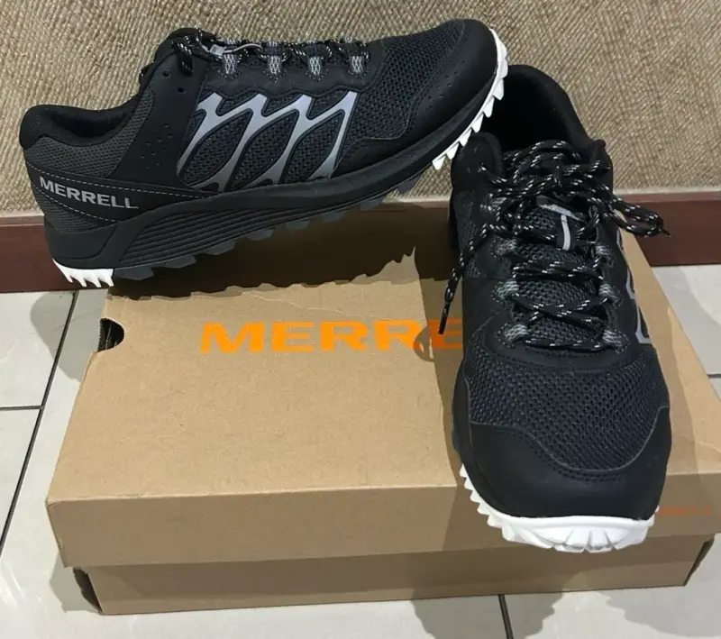 Zapatillas Merrell negras hombre
