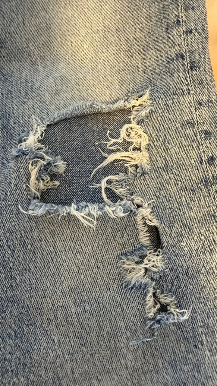 Jeans Aeropostale acampanados/flare desgastados - 3