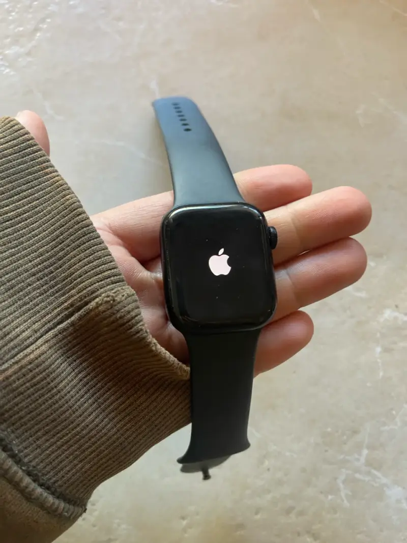 Apple Watch Series 7 - 7