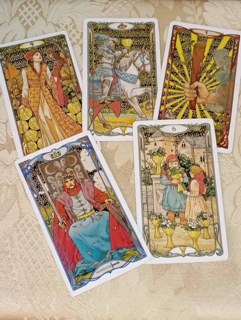 Tarot Art Nouveau dorado - 3