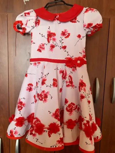 Vestido Huasa y Capa - miniatura 2