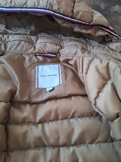 Chaqueta Tommy acolchada beige - miniatura 2