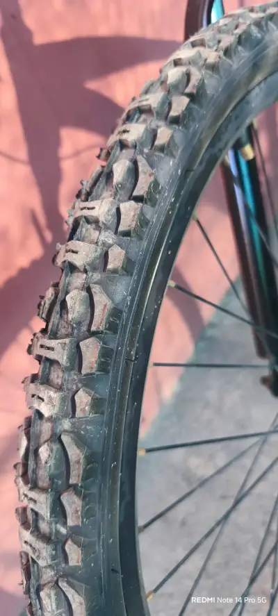 Bicicleta mountain bike azul - miniatura 3