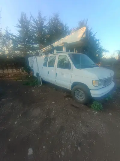 Camioneta con brazo hudraulico - miniatura 1